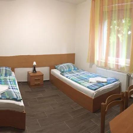 Vasmacska Panzio Guest house